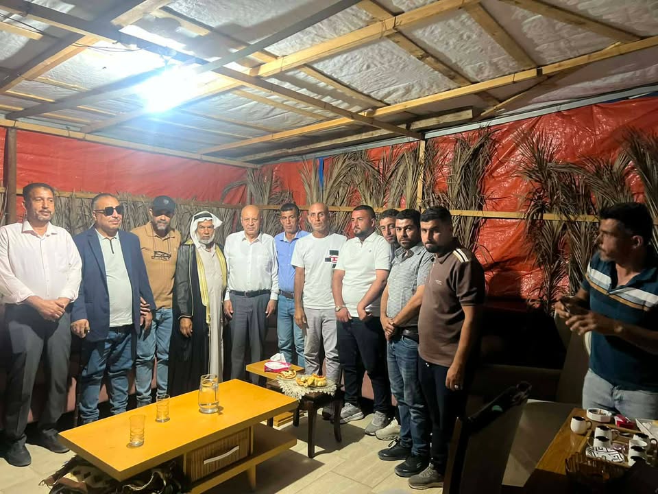 قام وفد من وجهاء وشباب عائلة بربخ بزيارة كل من الدكتور عماد الأغا "أبو خالد" عضو المجلس الثوري لحركة فتح وعضو اللجنة الم...
